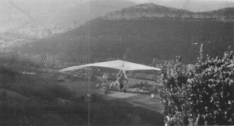 dcollage la bicyclette (Roc d'anglars)
